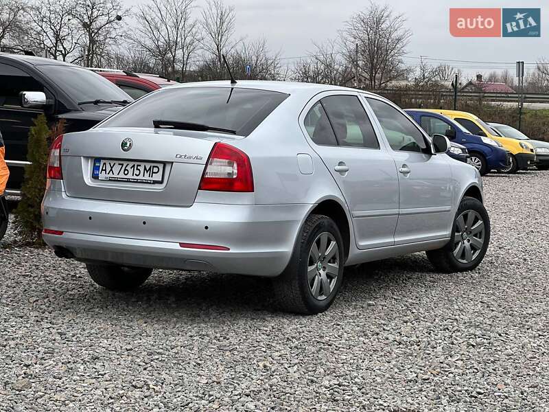 Лифтбек Skoda Octavia 2010 в Харькове