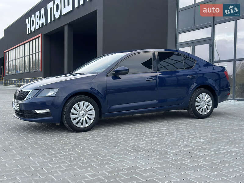 Лифтбек Skoda Octavia 2017 в Тернополе