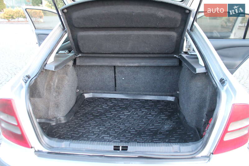 Ліфтбек Skoda Octavia 2004 в Жовкві фото 15 Ліфтбек Skoda Octavia 2004 в Жовкві
