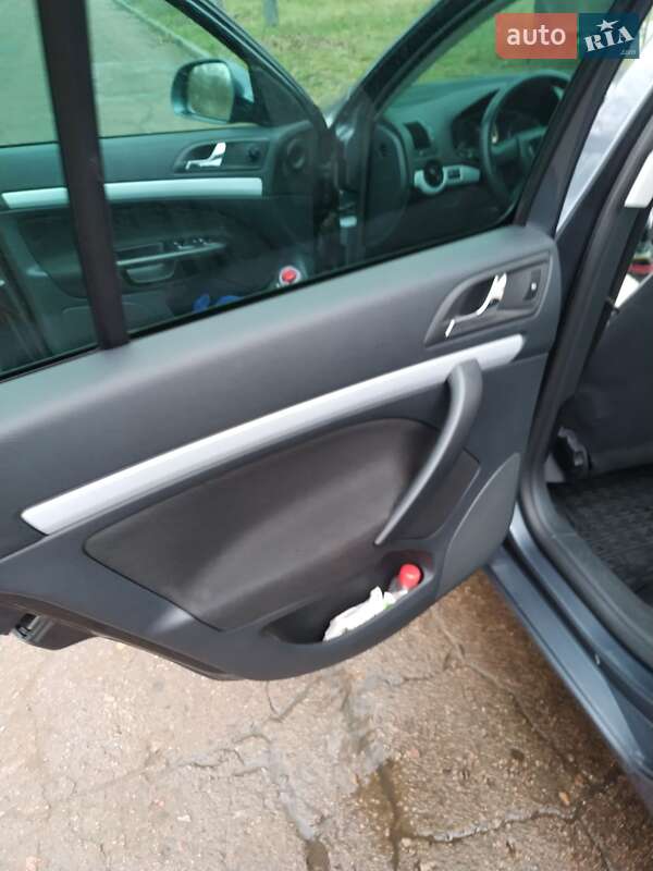 Универсал Skoda Octavia 2011 в Чернигове фото 10 Универсал Skoda Octavia 2011 в Чернигове