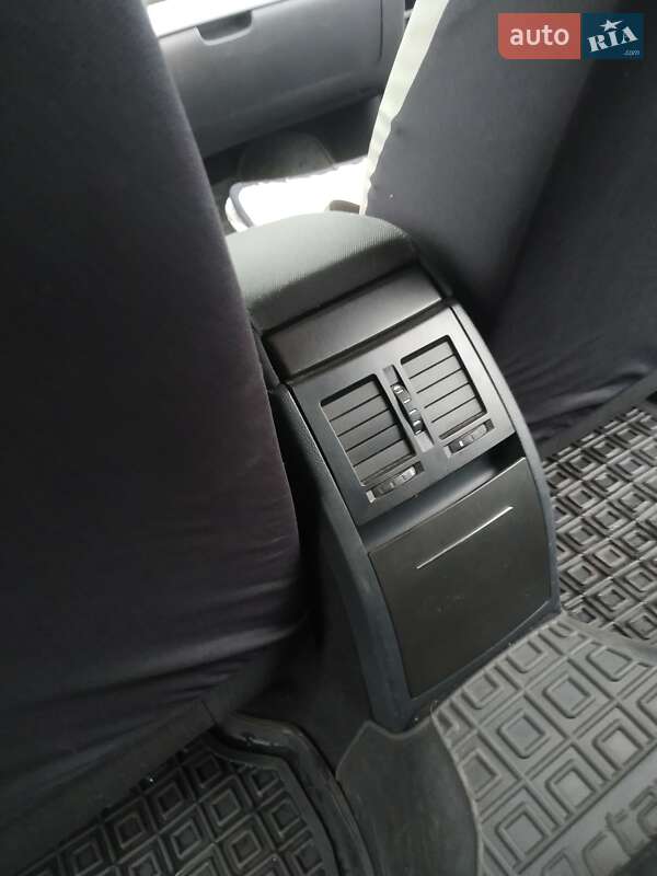 Универсал Skoda Octavia 2011 в Чернигове фото 12 Универсал Skoda Octavia 2011 в Чернигове