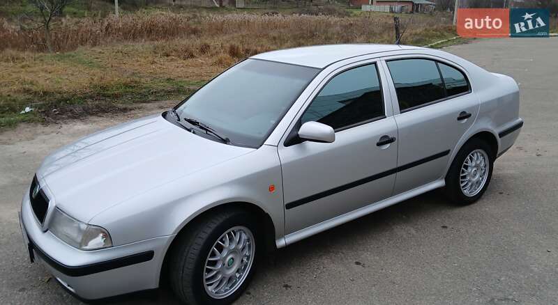 Skoda Octavia 2000