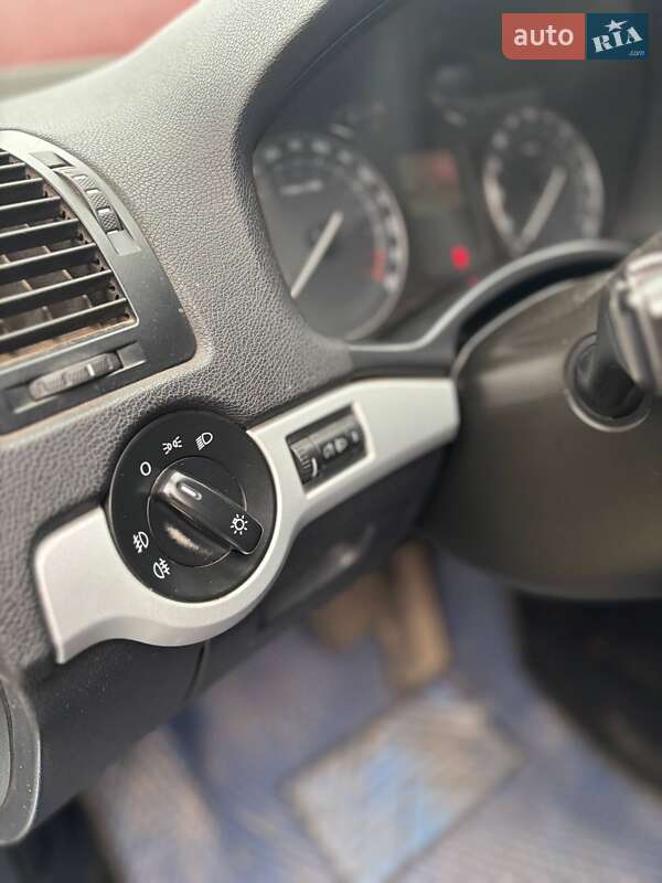 Универсал Skoda Octavia 2008 в Ичне