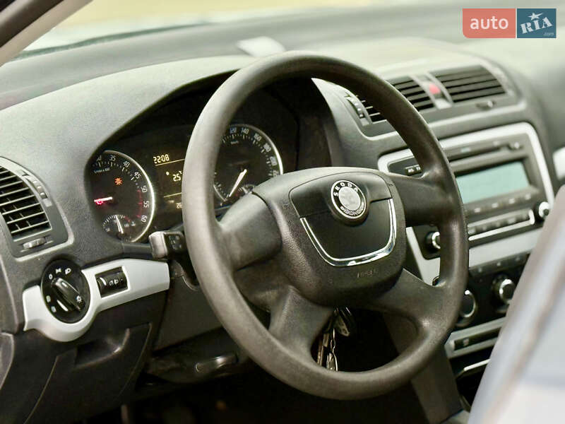 Лифтбек Skoda Octavia 2011 в Киеве фото 10 Лифтбек Skoda Octavia 2011 в Киеве