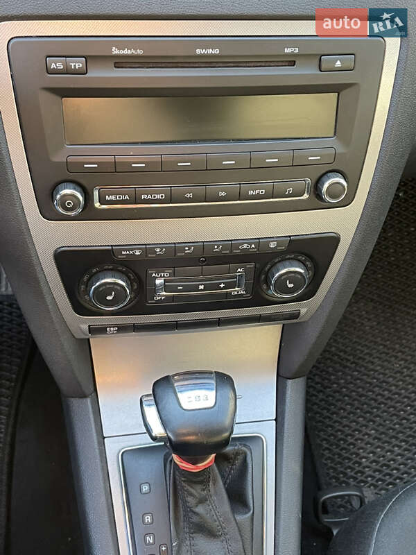Универсал Skoda Octavia 2009 в Звягеле фото 15 Универсал Skoda Octavia 2009 в Звягеле