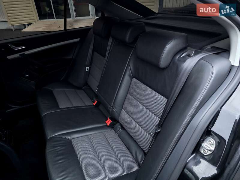 Лифтбек Skoda Octavia 2012 в Полтаве фото 140 Лифтбек Skoda Octavia 2012 в Полтаве