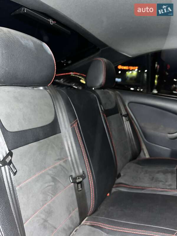 Лифтбек Skoda Octavia 2008 в Днепре