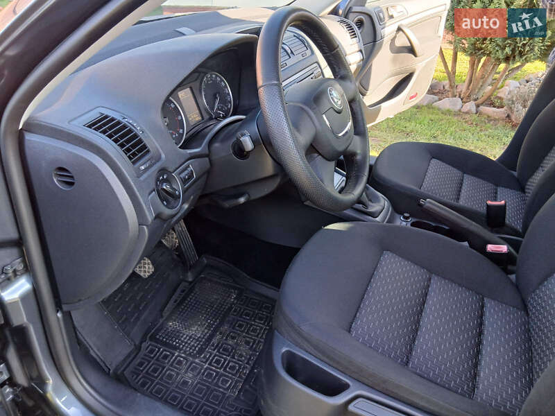 Универсал Skoda Octavia 2009 в Чернигове