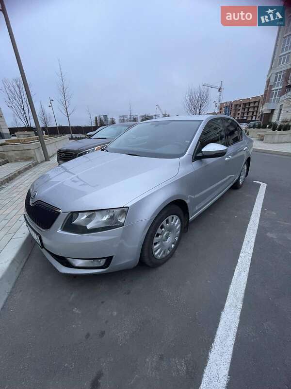 Лифтбек Skoda Octavia 2013 в Умани