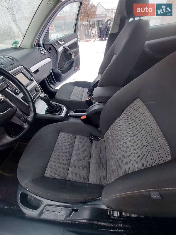 Универсал Skoda Octavia 2010 в Чернигове