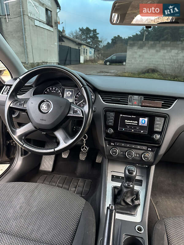 Универсал Skoda Octavia 2014 в Бродах фото 13 Универсал Skoda Octavia 2014 в Бродах