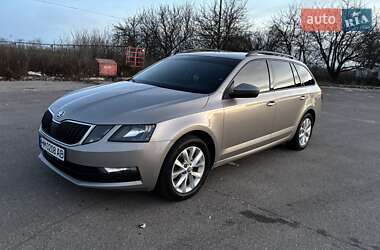 Універсал Skoda Octavia 2018 в Бурині