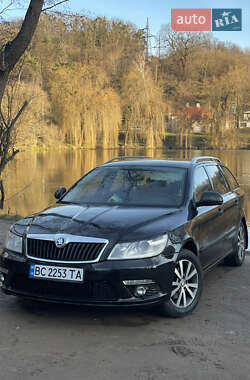 Универсал Skoda Octavia 2011 в Львове