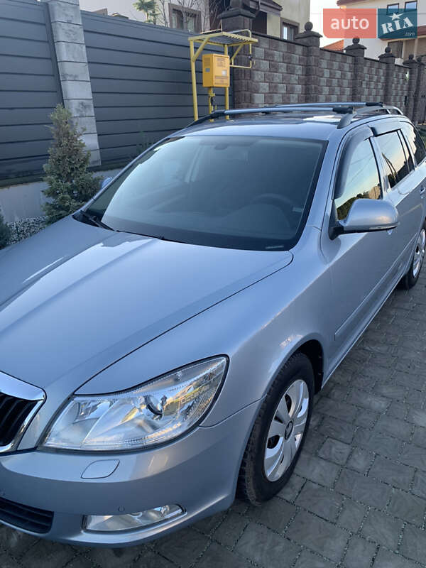 Универсал Skoda Octavia 2011 в Ровно