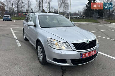 Універсал Skoda Octavia 2009 в Житомирі