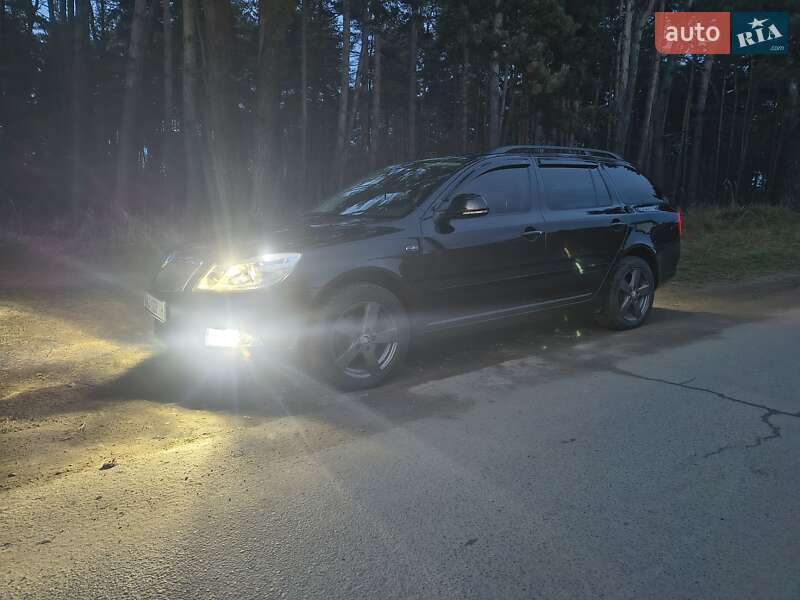Универсал Skoda Octavia 2012 в Львове