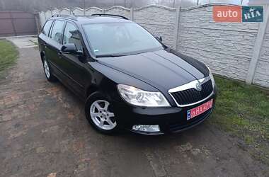 Универсал Skoda Octavia 2010 в Гоще