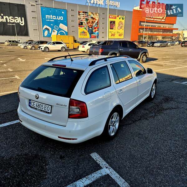 Універсал Skoda Octavia 2009 в Чернівцях