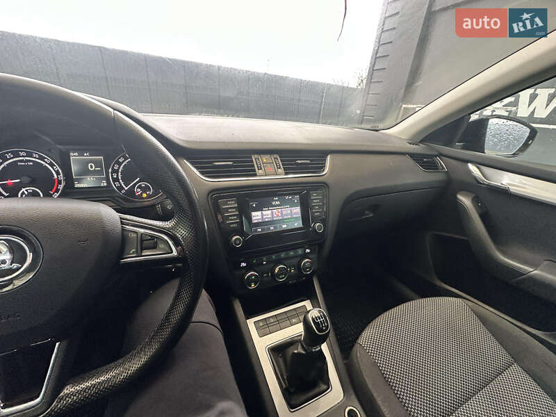 Универсал Skoda Octavia 2014 в Великом Березном