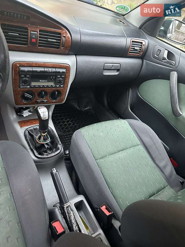 Універсал Skoda Octavia 2003 в Івано-Франківську