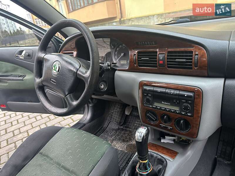 Універсал Skoda Octavia 2003 в Івано-Франківську
