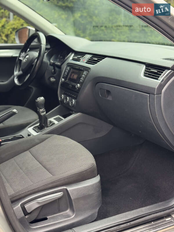 Універсал Skoda Octavia 2013 в Києві фото 28 Універсал Skoda Octavia 2013 в Києві