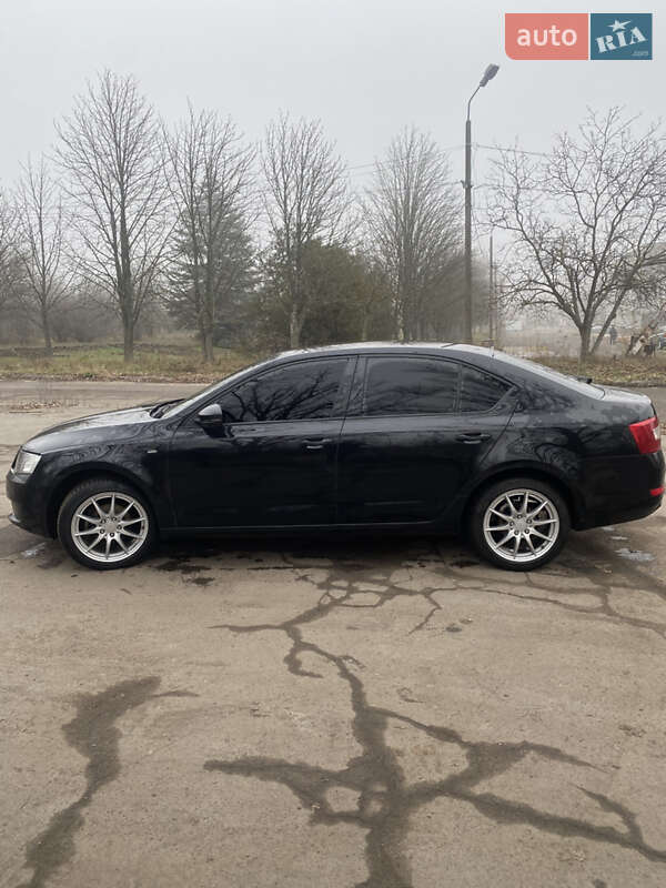 Лифтбек Skoda Octavia 2016 в Кривом Роге