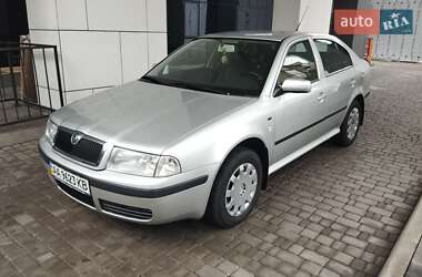 Лифтбек Skoda Octavia 2004 в Киеве