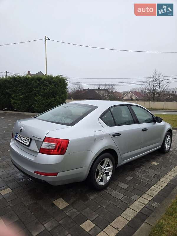 Ліфтбек Skoda Octavia 2016 в Ужгороді