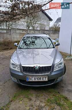 Универсал Skoda Octavia 2012 в Мостиске