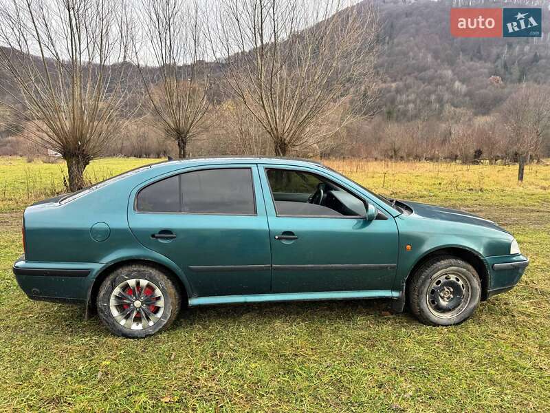 Ліфтбек Skoda Octavia 1999 в Косові