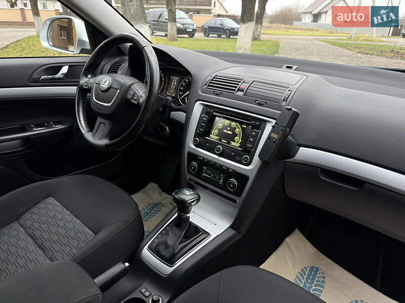 Универсал Skoda Octavia 2012 в Тячеве фото 28 Универсал Skoda Octavia 2012 в Тячеве