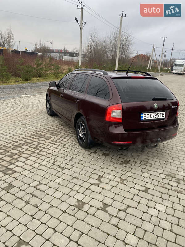 Универсал Skoda Octavia 2010 в Львове