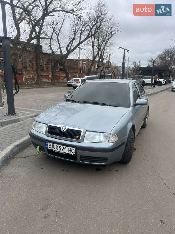 Ліфтбек Skoda Octavia 2003 в Кропивницькому
