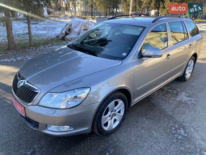 Універсал Skoda Octavia 2010 в Луцьку