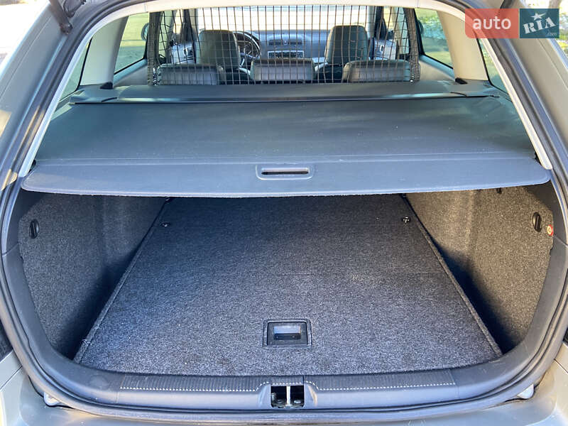 Універсал Skoda Octavia 2010 в Луцьку