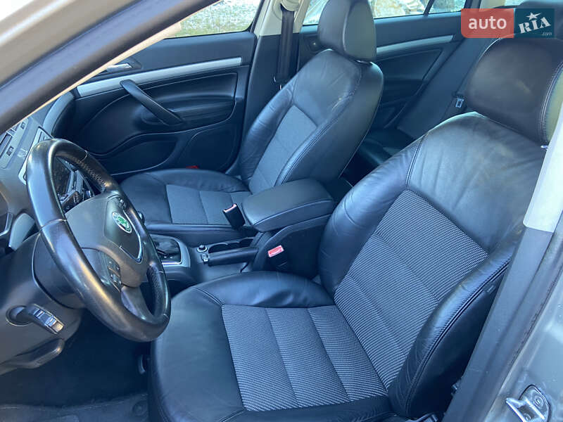 Універсал Skoda Octavia 2010 в Луцьку