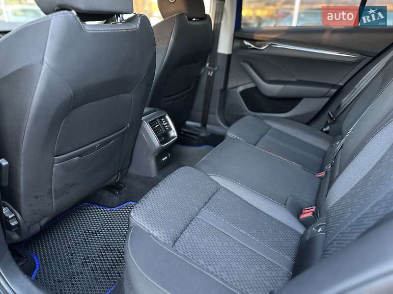 Универсал Skoda Octavia 2021 в Киеве