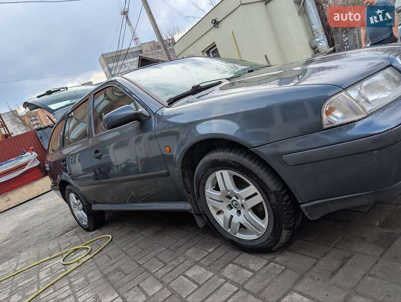 Універсал Skoda Octavia 1999 в Сумах