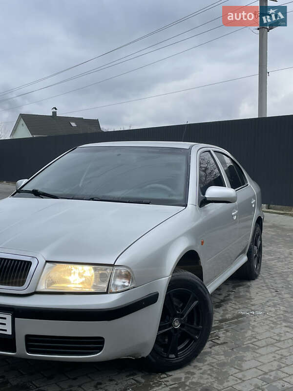 Лифтбек Skoda Octavia 1997 в Черкассах