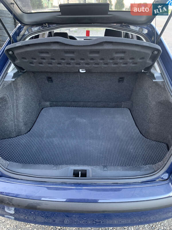 Лифтбек Skoda Octavia 2011 в Хусте