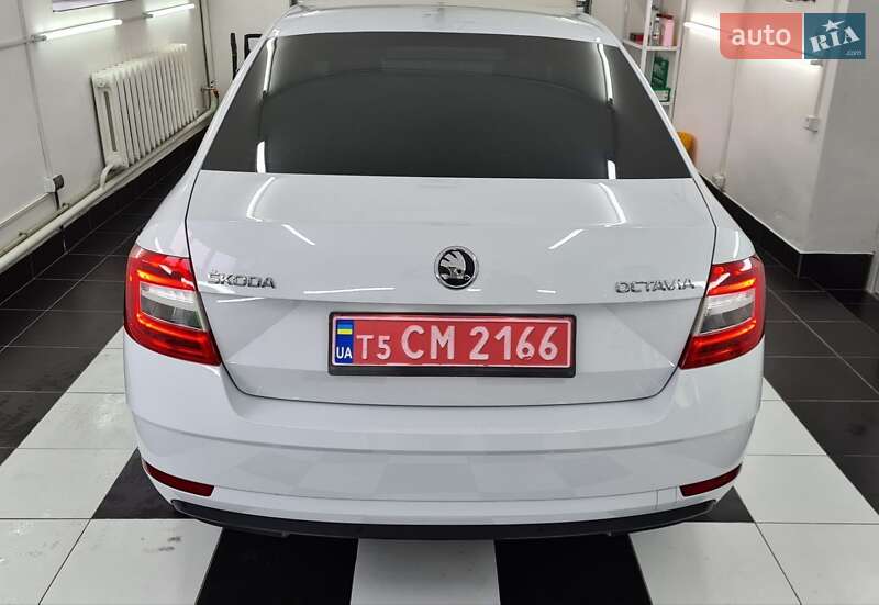 Лифтбек Skoda Octavia 2017 в Сваляве