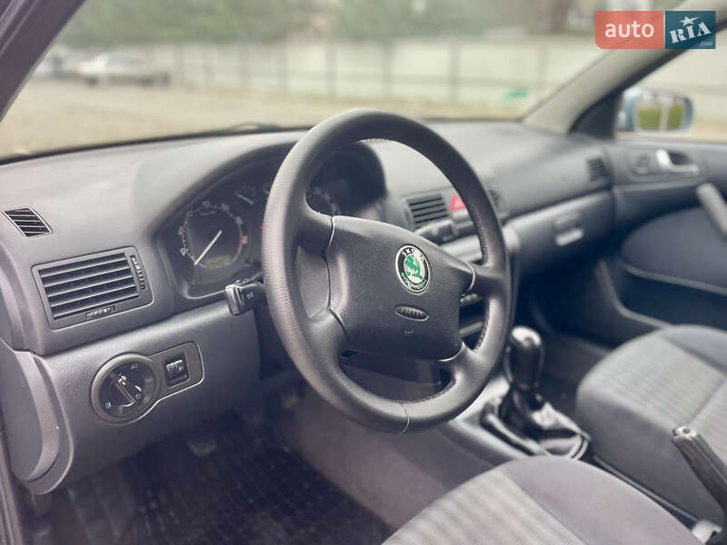 Лифтбек Skoda Octavia 2004 в Луцке фото 47 Лифтбек Skoda Octavia 2004 в Луцке