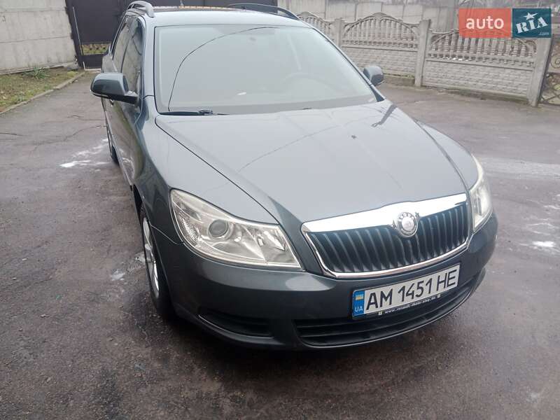 Універсал Skoda Octavia 2009 в Житомирі