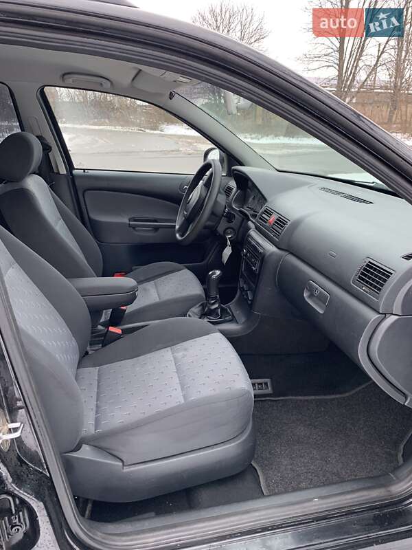 Универсал Skoda Octavia 2009 в Полтаве