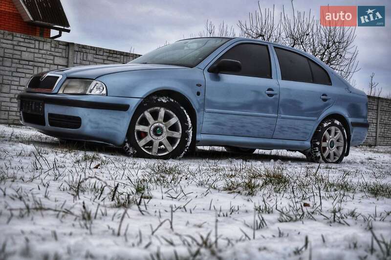 Ліфтбек Skoda Octavia 2003 в Полтаві