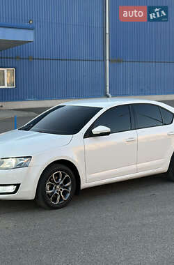 Ліфтбек Skoda Octavia 2014 в Харкові