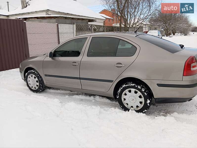 Ліфтбек Skoda Octavia 2007 в Дніпрі