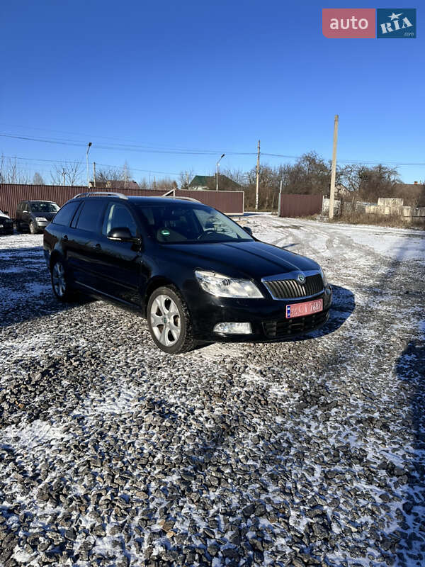 Универсал Skoda Octavia 2010 в Староконстантинове