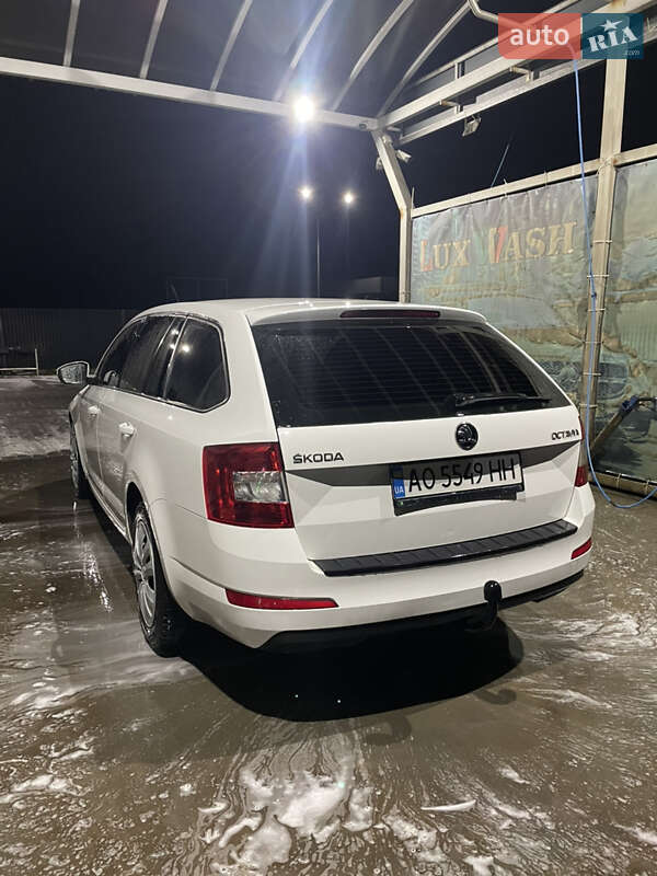 Универсал Skoda Octavia 2015 в Иршаве фото 4 Универсал Skoda Octavia 2015 в Иршаве